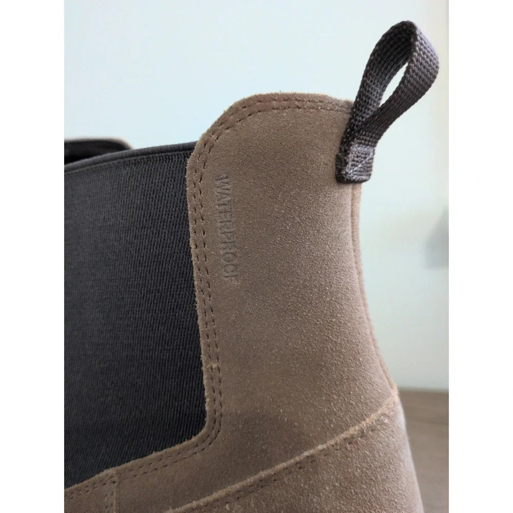 Chaco Men's Fields Chelsea Waterproof Boots Size 10.5 Tan Leather Suede Lug-Sole